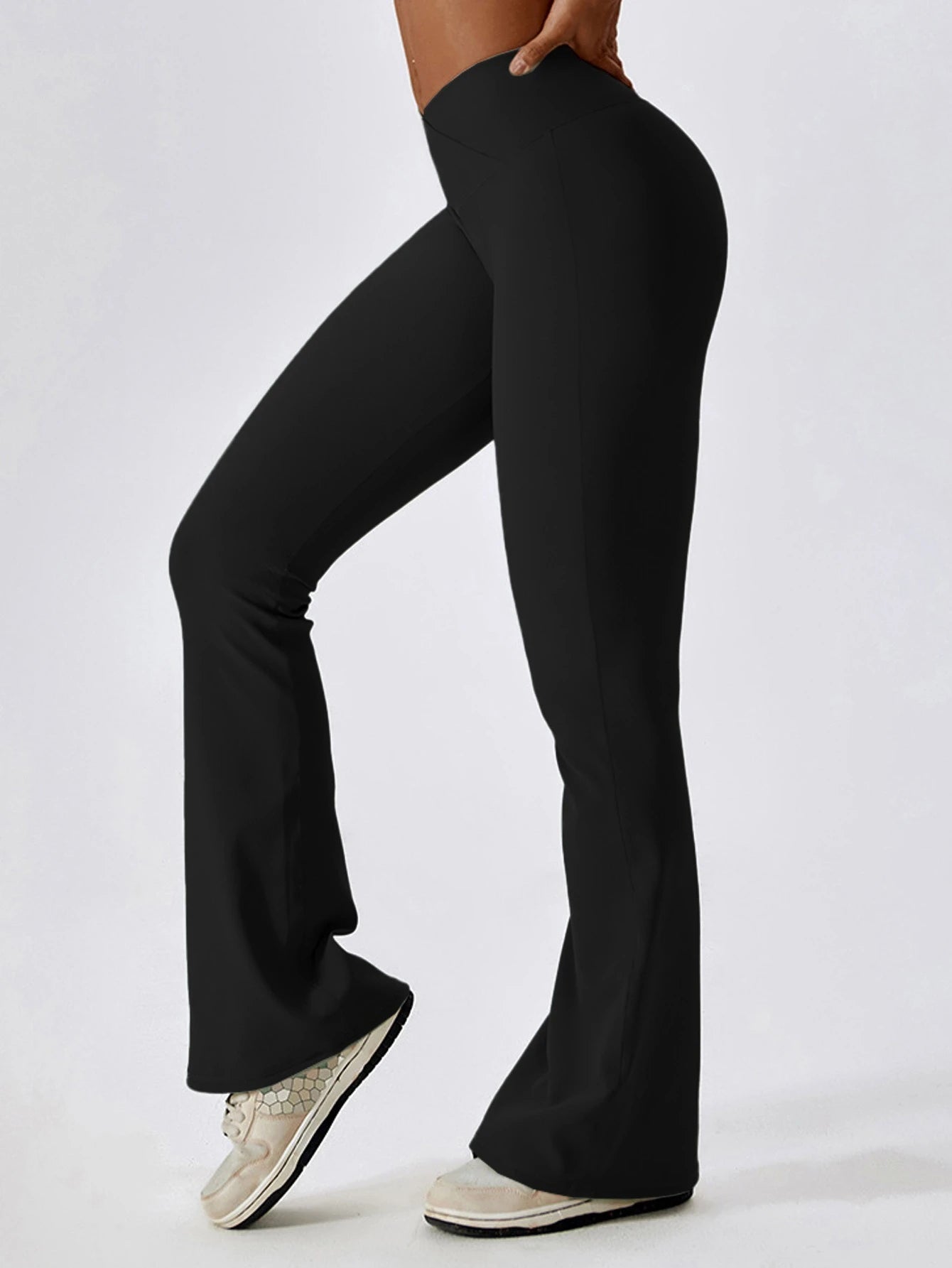 Women's Seamless Scrunch Bum Yoga Leggings - Low Waist, Bell-Bottom Sports Tights
